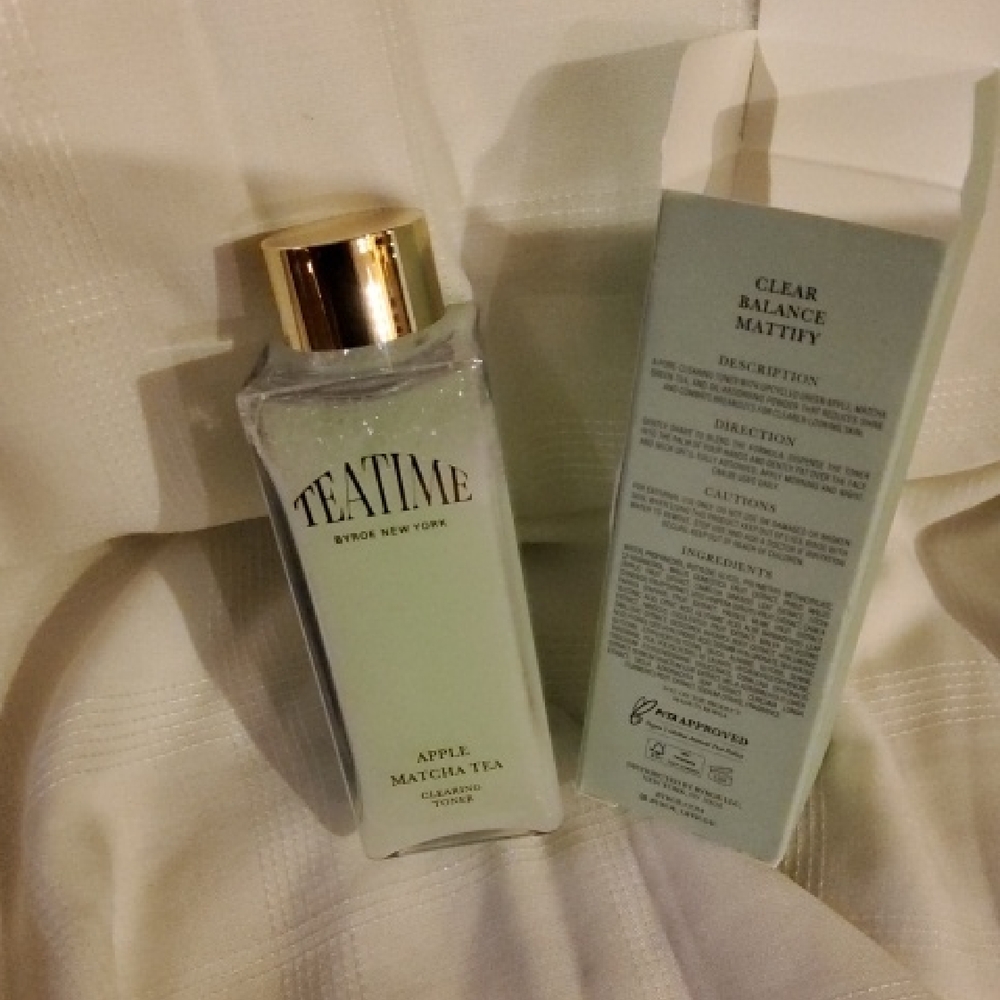 Apple Matcha Tea Cleanser - Green